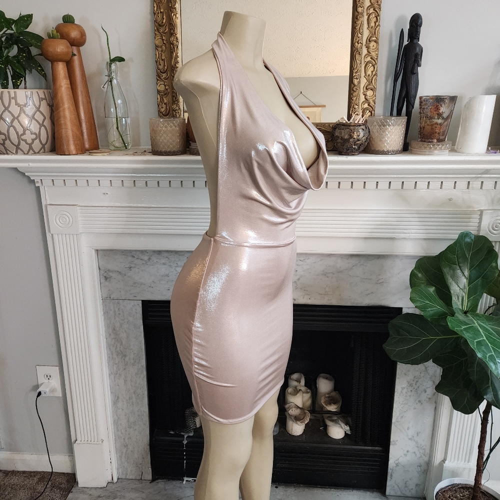 Club L London Gold Mini Halter Dress Size 6 Stretch Metallic Backless Glamoratti - Picture 8 of 15